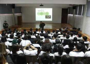 Impulsan acciones contra la violencia digital en los 59 municipios