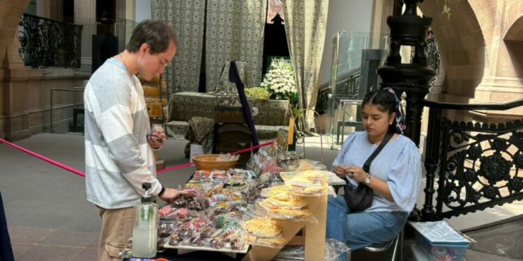 Invitan al Mercadito de la Máscara