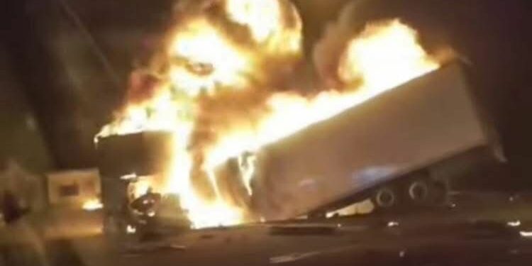 Fuerte accidente en el tramo Matehuala–San Luis Potosí de la carretera 57