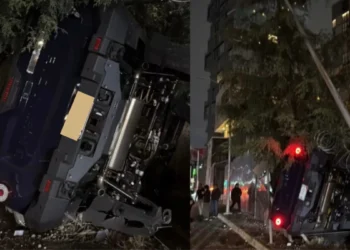 Jóvenes arrollan a una persona en la Vía Atlixcáyotl, en Puebla