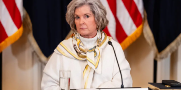 Susie Wiles, jefa de gabinete de Trump, es diagnosticada con cáncer de mama