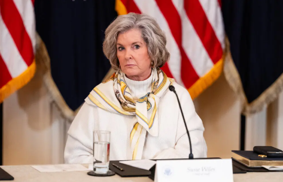 Susie Wiles, jefa de gabinete de Trump, es diagnosticada con cáncer de mama