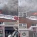 Incendio en Queens deja tres muertos, incluido un niño, tras fuego de cuatro alarmas