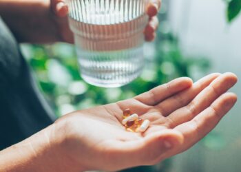 FDA alerta por ingrediente tóxico en más de 20 suplementos para bajar de peso; se venden en línea