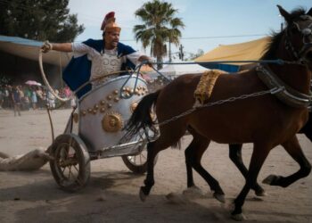 Juez ordena protección contra maltrato para caballos del Viacrucis de Iztapalapa