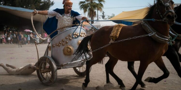 Juez ordena protección contra maltrato para caballos del Viacrucis de Iztapalapa