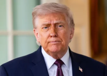 Trump dice que extenderá el alto el fuego “hasta” que concluyan las negociaciones con Irán