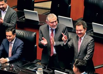 Se fue Adán Augusto y en el Senado quitaron el veto a las iniciativas de la oposición