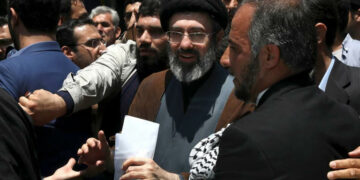 Líder supremo de Irán está gravemente herido: New York Times; Jamenei habría delegado toma de decisiones a Guardia Revolucionaria