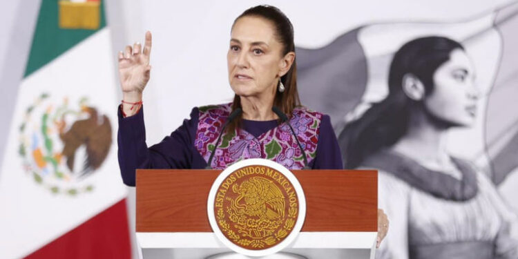 Sheinbaum reacciona a aspiraciones de Félix Salgado y Andrea Chávez para 2027; tienen que renunciar si quieren ser candidatos, reitera