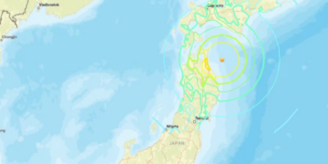 Terremoto de 7.5 sacude Japón: reducen alerta de tsunami