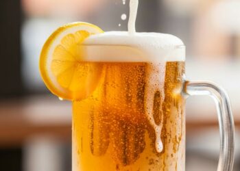 Cuáles son las bebidas alcohólicas que “más engordan”: diferencias entre versiones light, 0.0 y más
