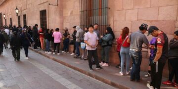 Entregan mil pases gratuitos para apertura de parque acuático DinoOasis en San Luis Potosí