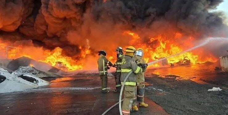 Bomberos advierten riesgos por descuido en empresas