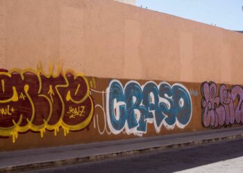 El Ejecutivo busca sancionar grafiti en espacios no permitidos