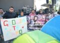 Fanáticos de Gloria Trevi acampan desde madrugada en Soledad por concierto en la Feria de la Enchilada