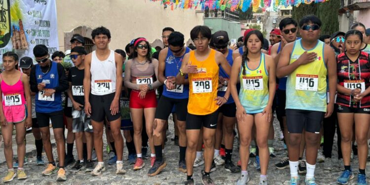 Júpiter Carrera y Magdalena Barba ganaron el Trail Real de Catorce