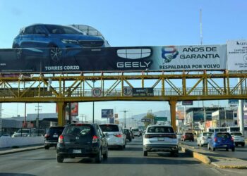 Vuelve tráfico a SLP por regreso a clases de más de 545 mil alumnos