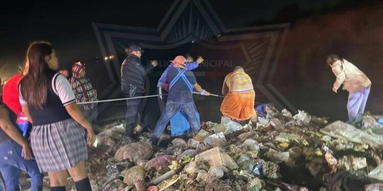 Rescatan a menor tras caída de 50 metros en barranco de Mexquitic