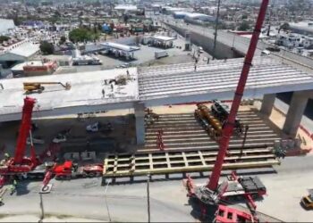Mantienen cierres viales por obras en puente de Valle de los Fantasmas y Circuito Potosí