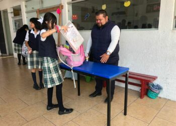 Implementan protocolo de revisión de útiles escolares en planteles de nivel básico en SLP