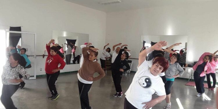 Gobierno Municipal fortalece la salud de las personas con clases de Tai Chi