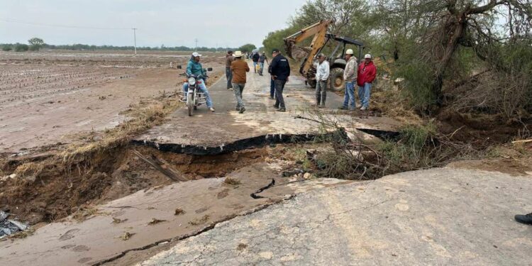 Reportan daños en carretera de Bocas por intensas lluvias