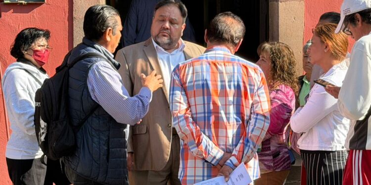 Gobierno estatal mantiene diálogo con jubilados sobre pagos pendientes