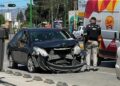 Choque contra poste deja daños materiales en Himno Nacional en SLP