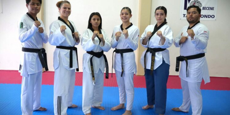 Taekwondoines de la BECENE van a Nacional de ANUIES