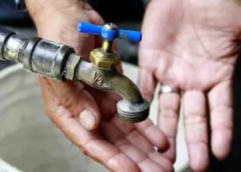 Vecinos de Villas Mallorca advierten bloqueos en la 57 por desabasto de agua