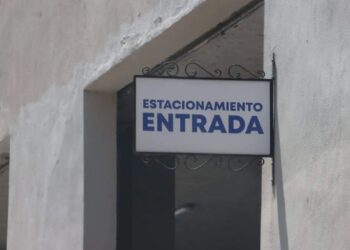 Proliferan estacionamientos irregulares en el Centro Histórico de SLP sin regulación ni garantías para usuarios