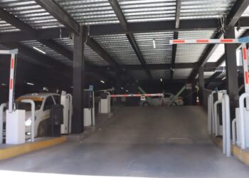 Congreso de SLP analiza regular estacionamientos públicos ante falta de garantías a usuarios