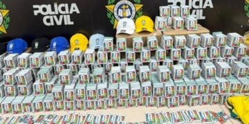 Decomisan 200 mil estampas Panini ‘piratas’ del álbum del Mundial de Futbol 2026