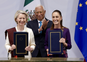 México y la Unión Europea firman actualización de acuerdo comercial