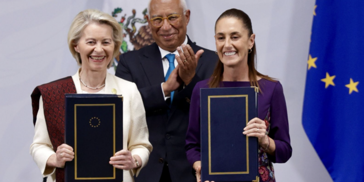 México y la Unión Europea firman actualización de acuerdo comercial