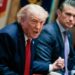 “Vamos a la guerra contra los cárteles”, anuncia Pete Hegseth frente a Trump en medio de tensiones con México