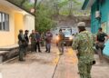 Hallan arma sin registro y droga en inspección a Policía Municipal de Tamazunchale; jefe policiaco es trasladado a Ciudad Valles