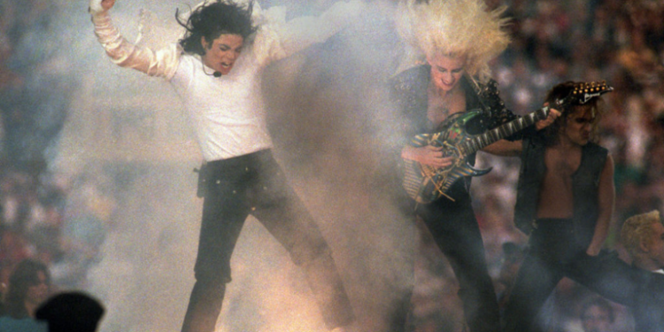 El rey del pop lidera las listas de reproducciones después del estreno de ‘Michael’