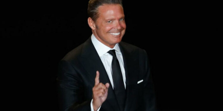 ¿Luis Miguel fue hospitalizado? Reportan que el cantante enfrenta este problema de salud