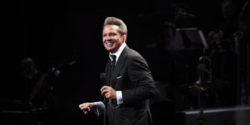 Reportan que Luis Miguel ya salió del hospital tras varios días bajo observación médica