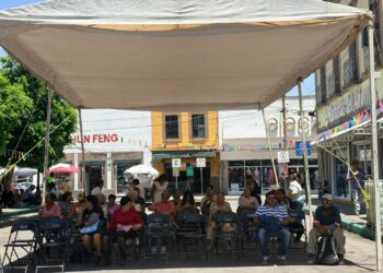 Conmemoran tradición familiar en el 81 aniversario del Mercado Hidalgo