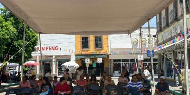Conmemoran tradición familiar en el 81 aniversario del Mercado Hidalgo