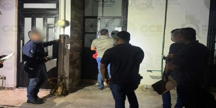 Aseguran más de 5 kilos de droga tras cateo en Matehuala