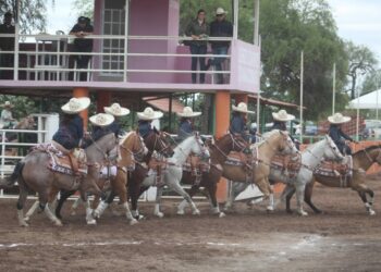 Charras RG2 se coronan campeonas en la Feria de San Marcos