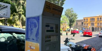 Duda Galindo de viabilidad para asegurar vehículos en parquímetros
