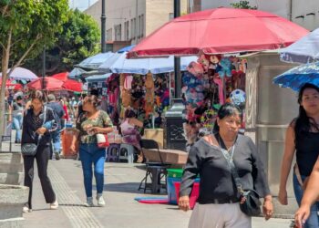Busca Ayuntamiento reordenar y reubicar comercio informal en Centro Histórico