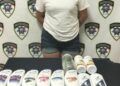Detienen a mujer acusada de robo en tienda comercial de la capital