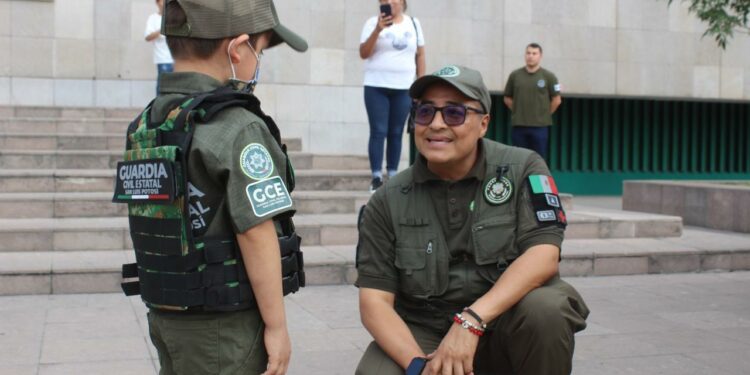 Nombran Policía Honorario por un día a niño potosino de seis años