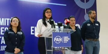 Verónica Rodríguez alza la mano para buscan la alcaldía capitalina
